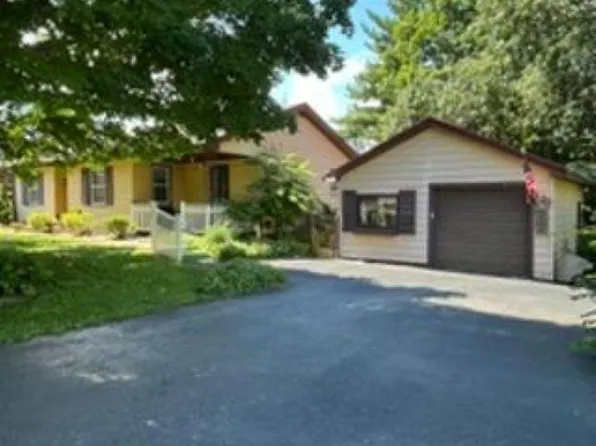 705 Park Ln, Radcliff, KY 40160