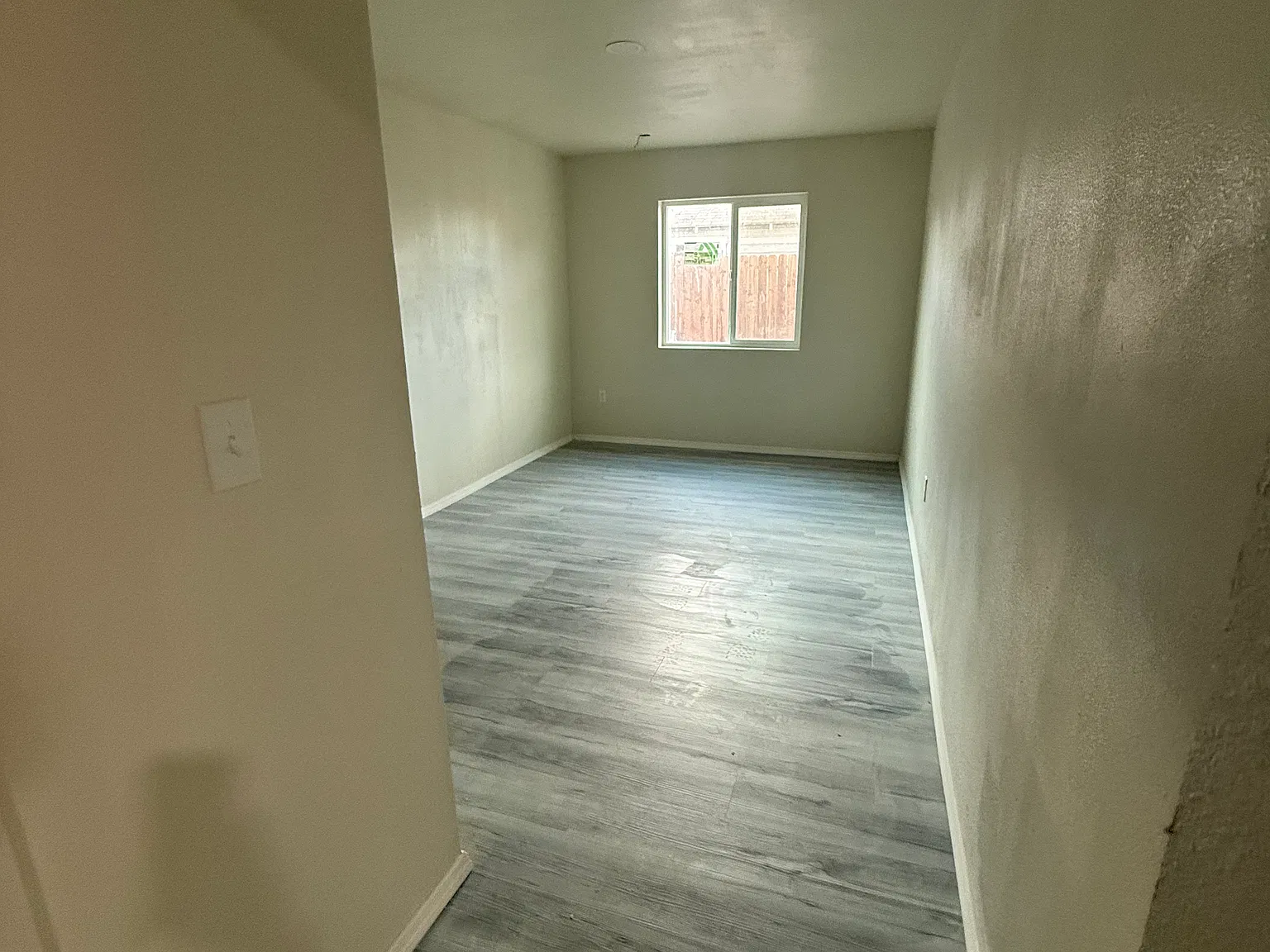 2 bed, 900 sqft, $1,400 — Photo 4