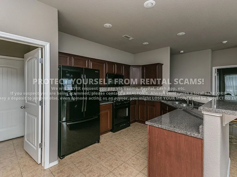 4400 W Serviceberry Dr — Photo 4