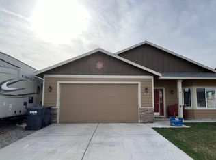 4216 Des Moines Ln, Pasco, WA 99301