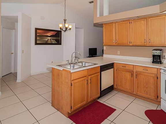 4th image of 1029 Doyle Rd