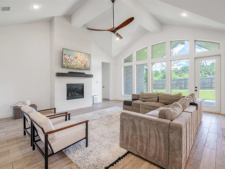 5439 Farm Hill Way — Photo 4
