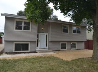 710 Hillside Dr, Wilmette, IL 60107