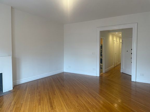 4th image of 14 W 10th St APT 4E