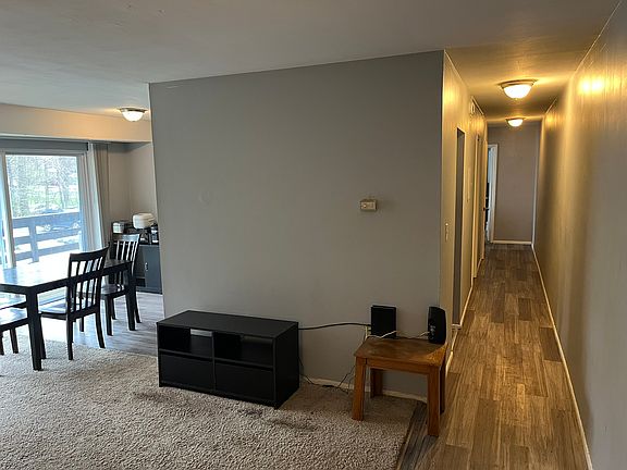 4th image of 316 Thurston Ave #B21