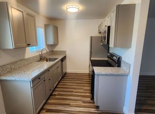 224 Boulder Creek Dr #6, Redding, CA 96003