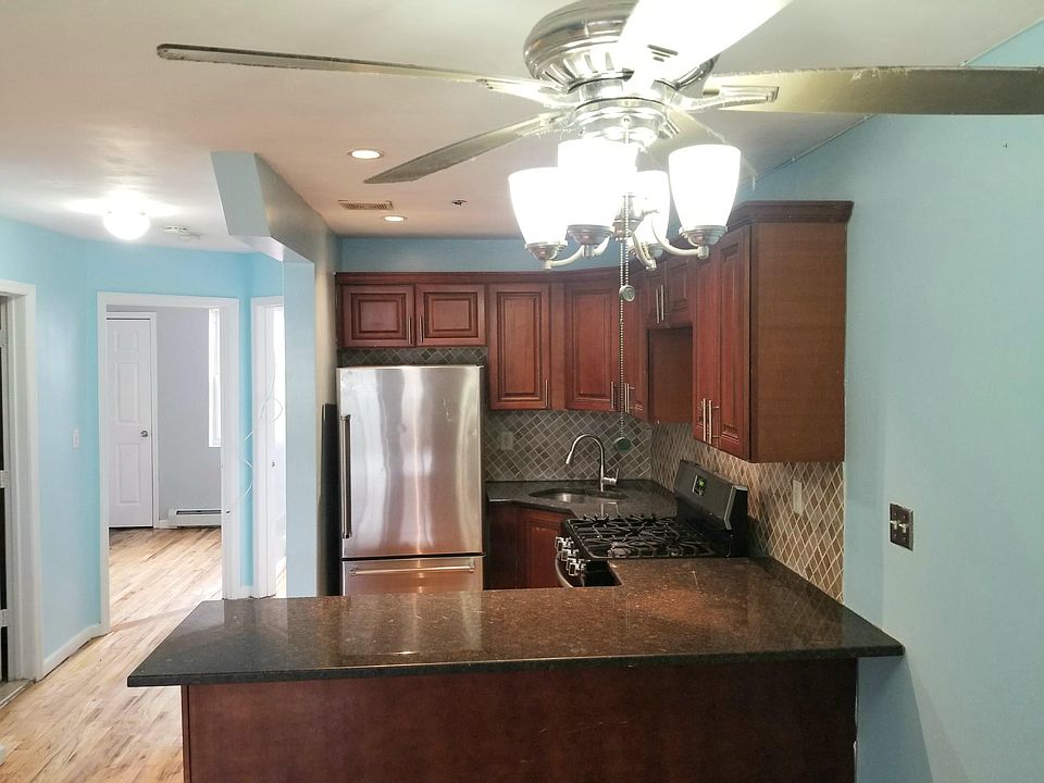 1st image of 17319 Vaswani Ave Floor 3