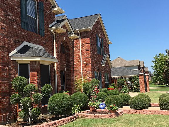 3rd image of 3009 Saint Bartholomew Dr