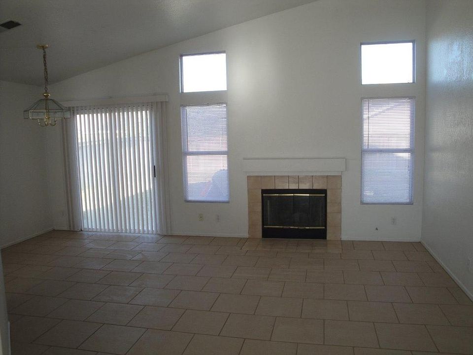 2nd image of 3718 Cedarwood Ct