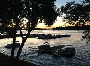 422 Lake St E, Waconia, MN 55387