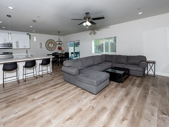 4th image of 1031 E Church Ave