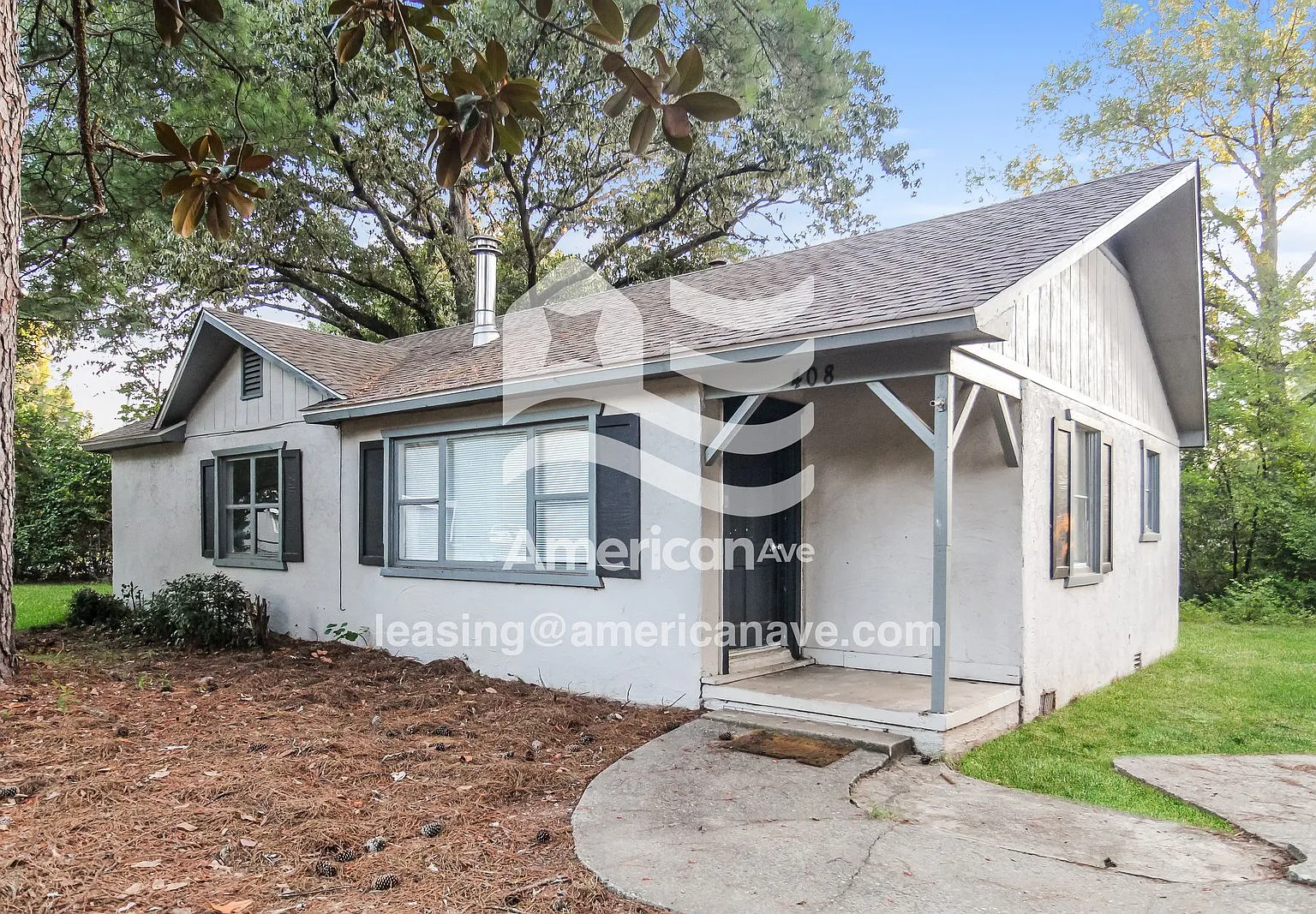 3 bed, 2.0 bath, 1101 sqft, $1,058 — Photo 1