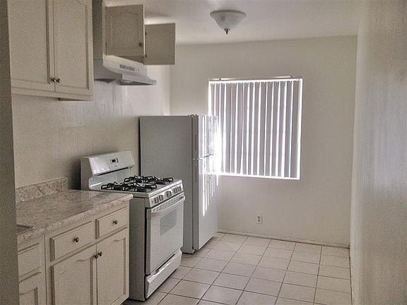 3rd image of 10231 England Ave APT 5