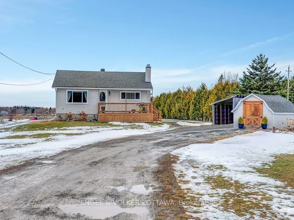 3822 Indian Creek Rd, Clarence Rockland, ON K0A 2A0