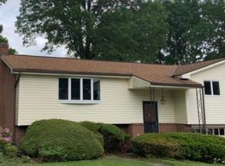 3319 Shady Dr, Murrysville, PA 15668