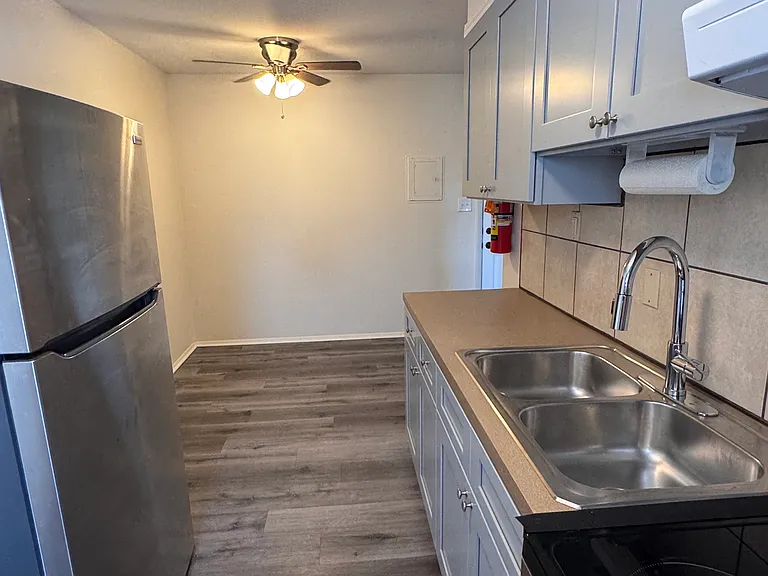 1130 Beaver St #B — Photo 11