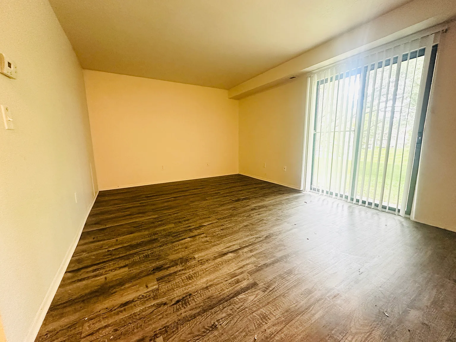 2 bed, 495 sqft, $1,095 — Photo 3