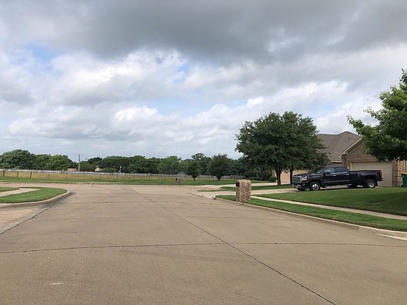 5th image of 707 Saline Creek Dr