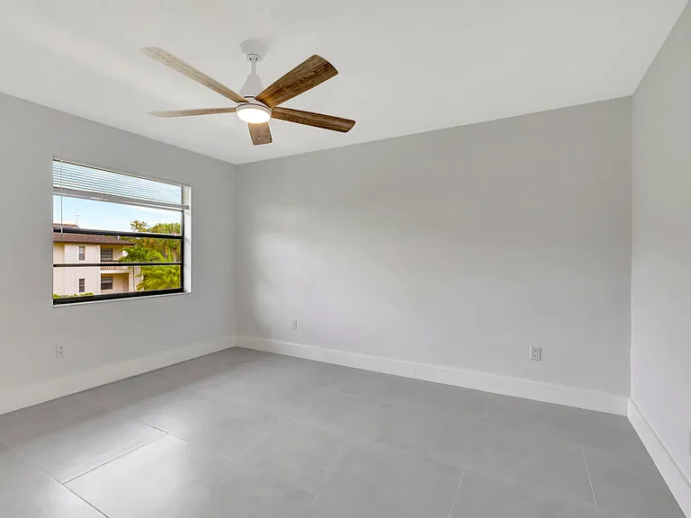 7898 Eastlake Dr #7D — Photo 24