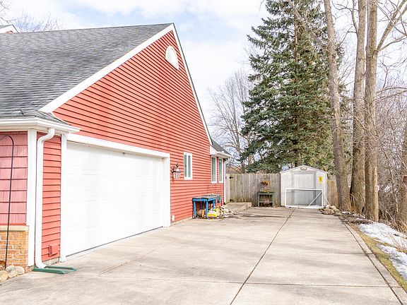 4th image of 24320 Glenda St