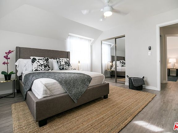 2nd image of 2715 W 235th St APT E