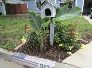 913 Arbor St, Costa Mesa, CA 92627
