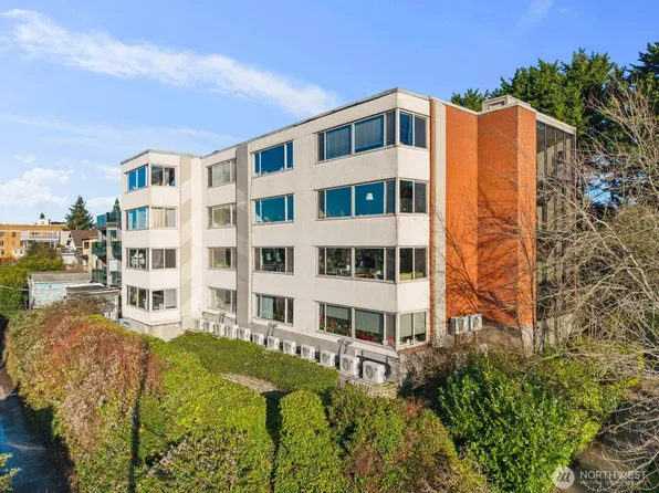 2703 Boylston Avenue E #302, Seattle, WA 98102