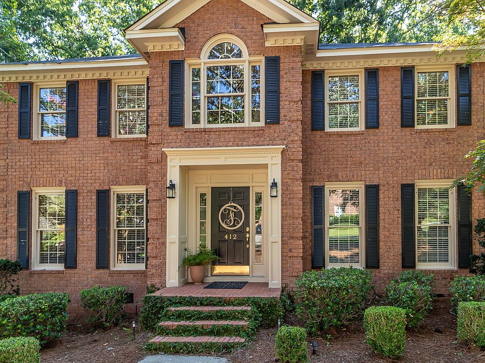 1st image of 412 Hastings Place
