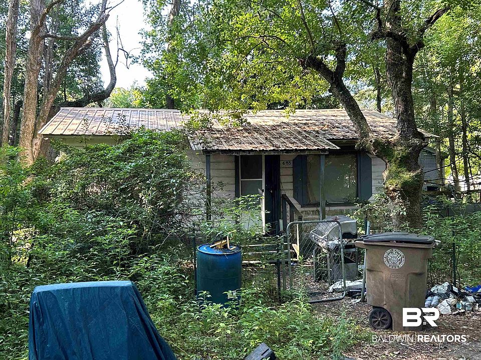 1st image of 455 Pinehill Dr