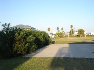 978 S Jacks Rd, Pt Bolivar, TX 77650