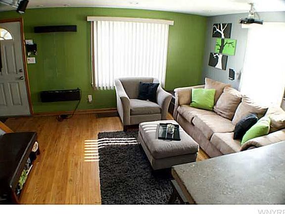 4th image of 92 Hinman Ave