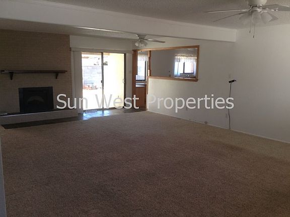 3rd image of 3002 Knudsen Ave