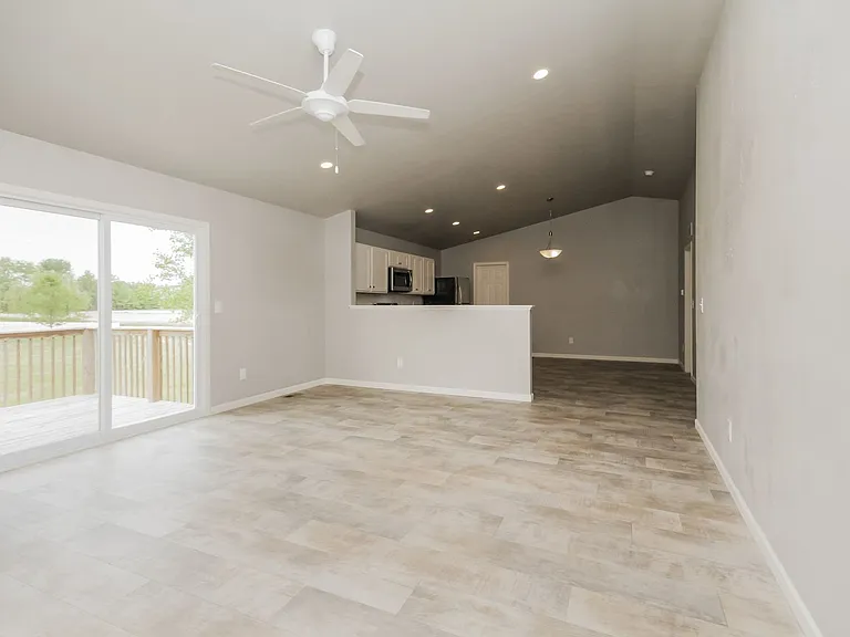 1335 Sturgeon Point — Photo 8