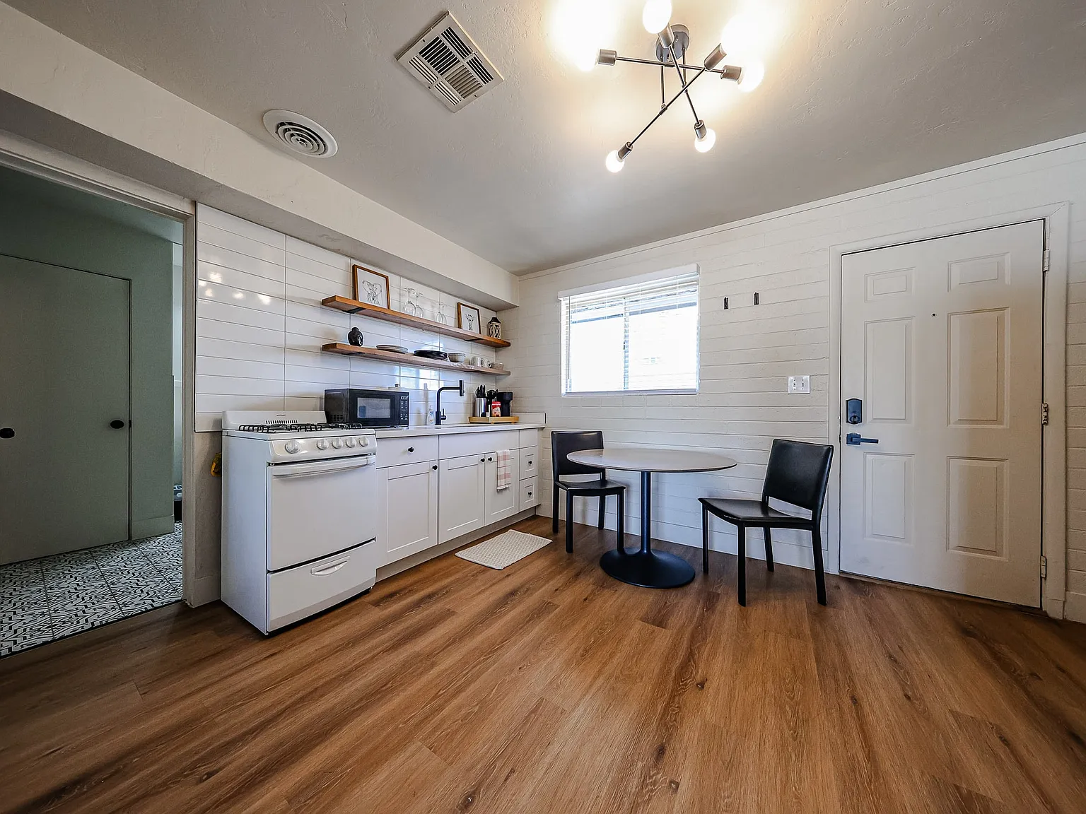 1 bed, 600 sqft, $1,375 — Photo 4