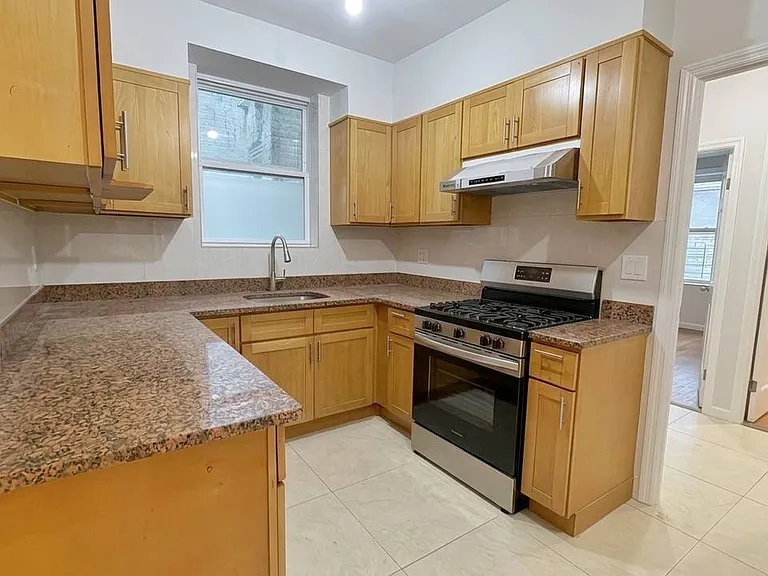 6735 Colonial Rd #2 — Photo 2