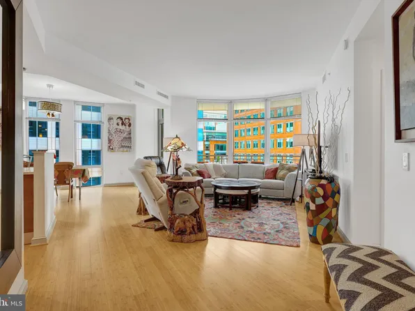 11990 Market St Unit 603, Reston, VA 20190