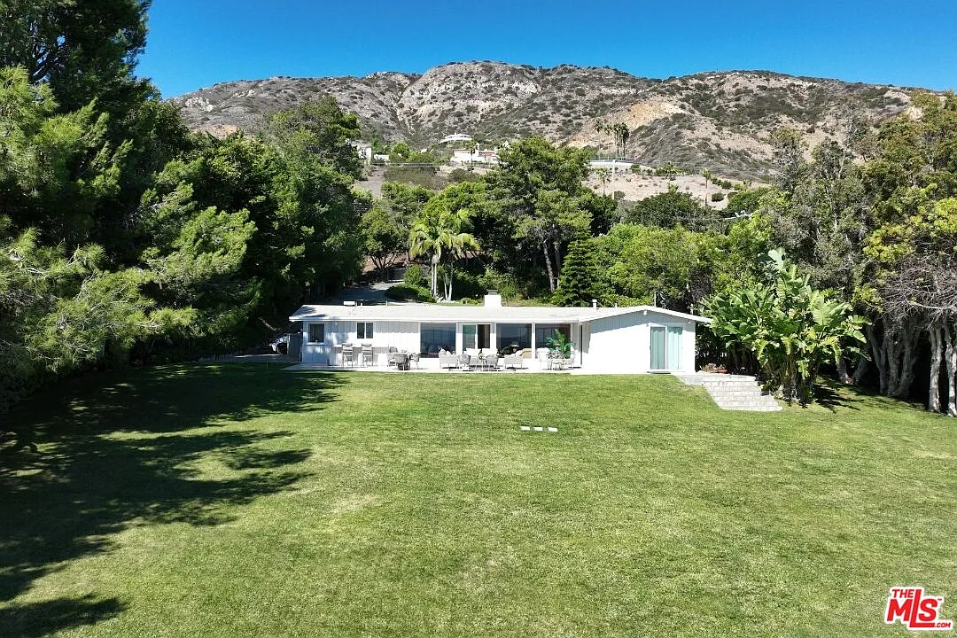 2 bed, 2.0 bath, 1827 sqft, $22,000 — Photo 4