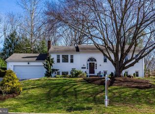 10222 Tamarack Dr, Vienna, VA 22182