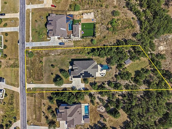 4th image of 1108 Gato Del Sol Ave