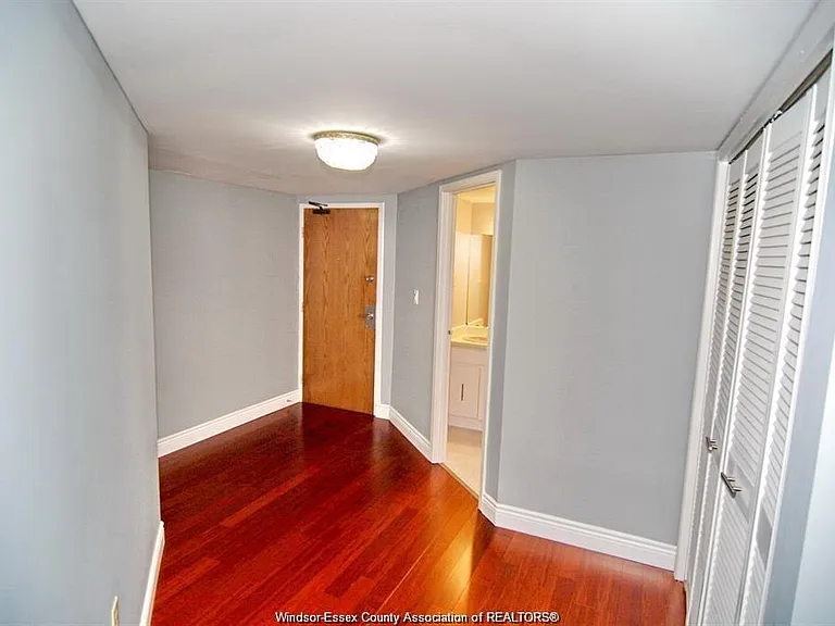 380 Pelissier St #904 — Photo 27