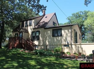 421 E Robinson St, Lake Crystal, MN 56055