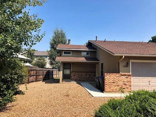 21 Centaur Ct #B Photo 1
