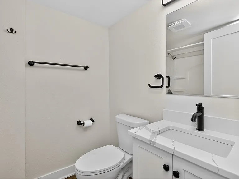 4076 Indianola Ave — Photo 21