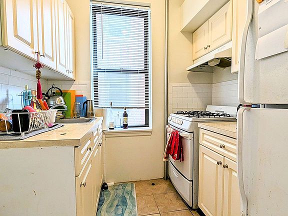 5th image of 32-60 41st St #Dg99