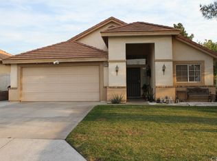 823 W Woodcrest St, Rialto, CA 92376