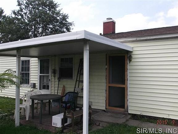 4th image of 2416 Glen Pl