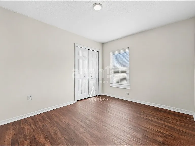 1443 Baythorn Dr — Photo 16