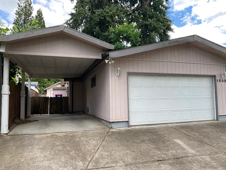 1500 SE Cedar Creek Pl — Photo 5