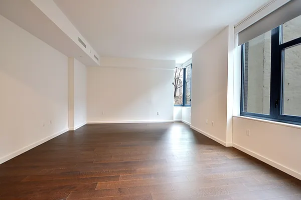 Rented by Sumitomo Real Estate Sales | media 1