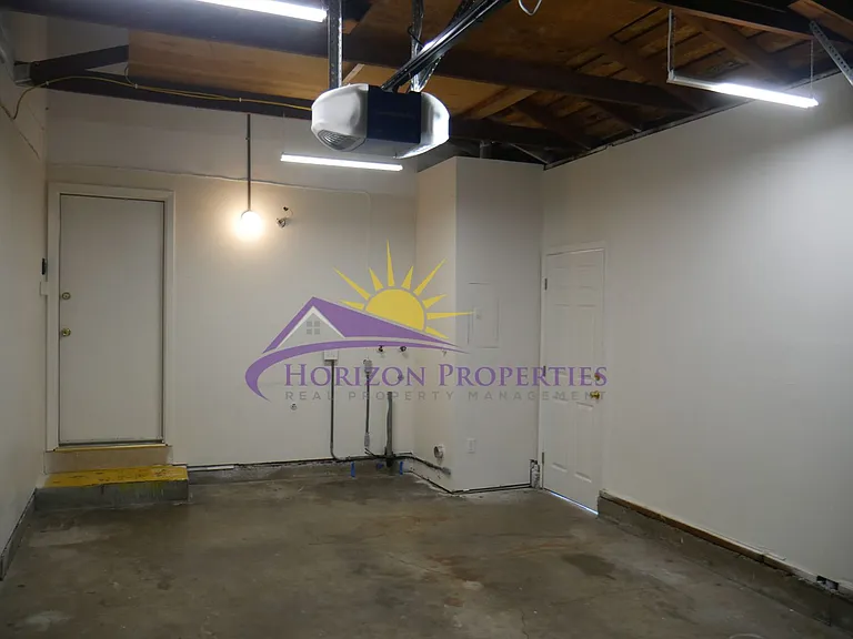 7296 Farm Dale Way — Photo 15